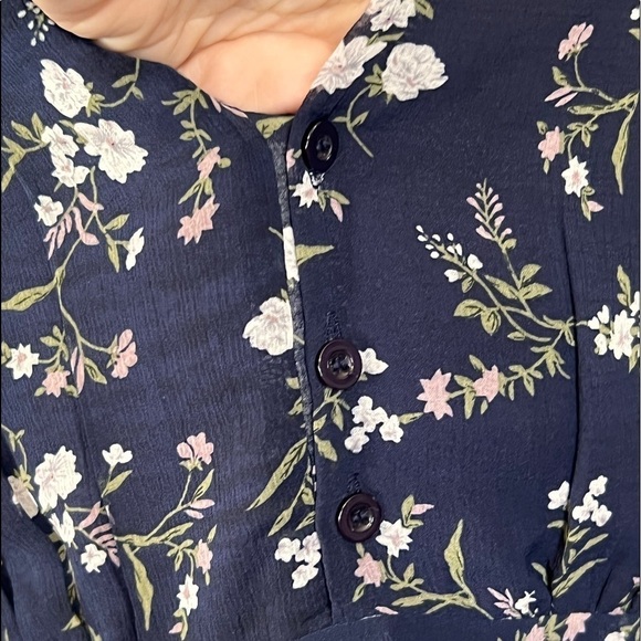 Showpo Navy Floral Button Front Mini dress size large - Picture 4 of 9